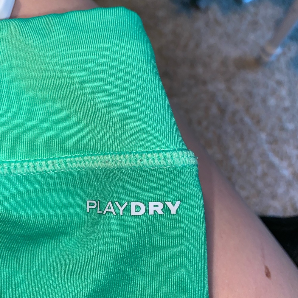 Green Reebok spandex - Picture 3 of 4